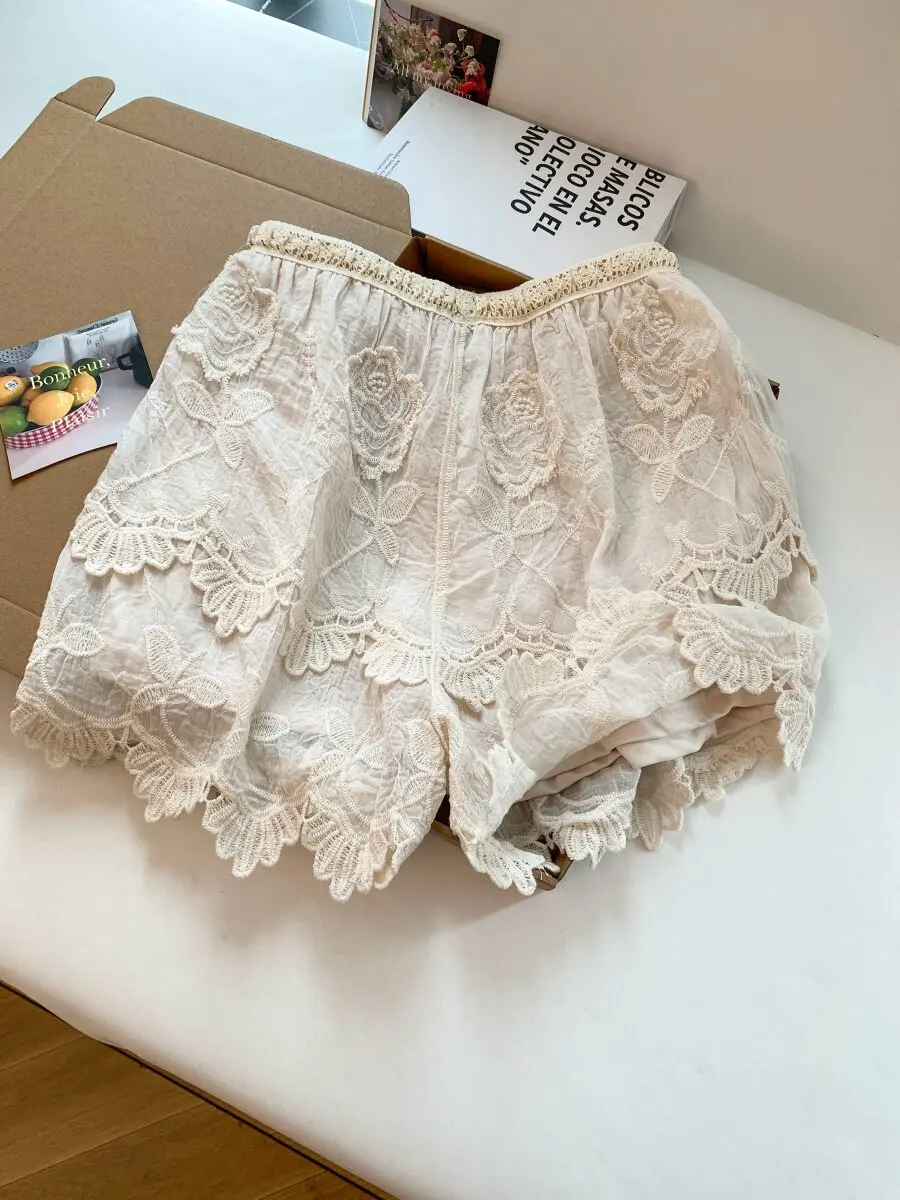 Sweet Flower Embroidery Lace Ruffled High Waisted Women's Shorts French Style Temperament Slim Fit Shorts 2026 Summer New
Sweet Flower Embroidery Lace Ruffled High Waisted Women's Shorts French Style Temperament Slim Fit Shorts 2026 Summer New