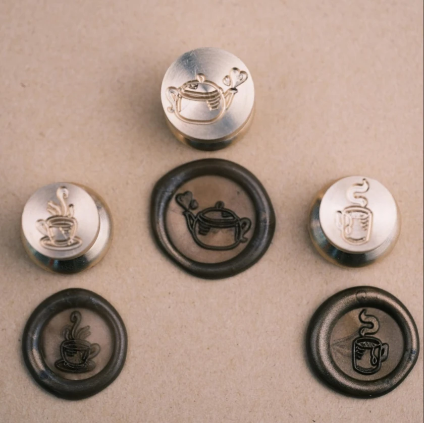 Штампы с сургучной печатью, оригинальные штампы для справочников, набор из трех головок штампов без ручки для подарочных приглашений
Штампы с сургучной печатью, оригинальные штампы для справочников, набор из трех головок штампов без ручки для подарочных приглашений