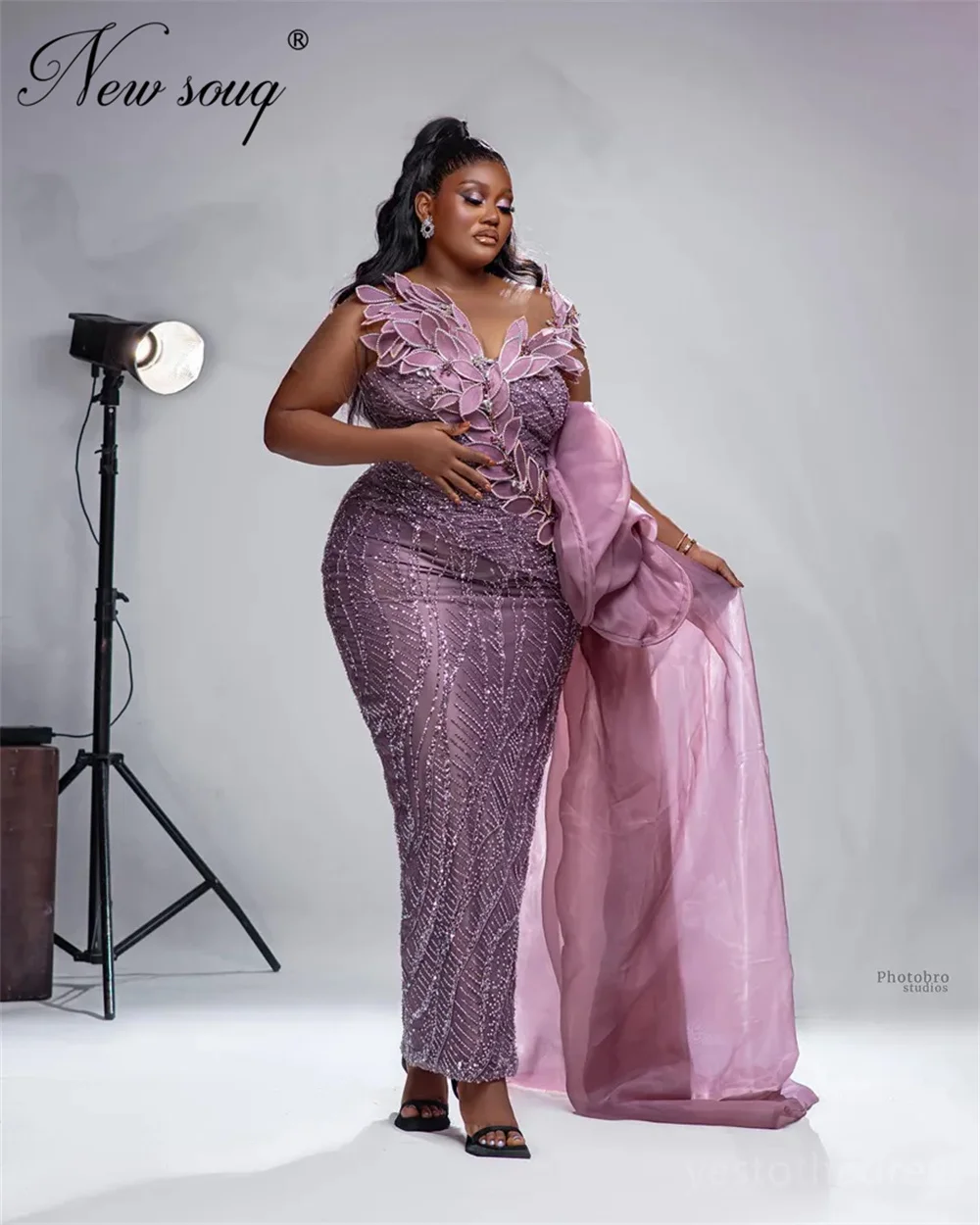 Африканские фиолетовые вечерние платья больших размеров с разрезом и шлейфом, платье для выпускного вечера, украшенное бисером и кристаллами, вечерние платья для второго приема по индивидуальному заказу
Африканские фиолетовые вечерние платья больших размеров с разрезом и шлейфом, платье для выпускного вечера, украшенное бисером и кристаллами, вечерние платья для второго приема по индивидуальному заказу