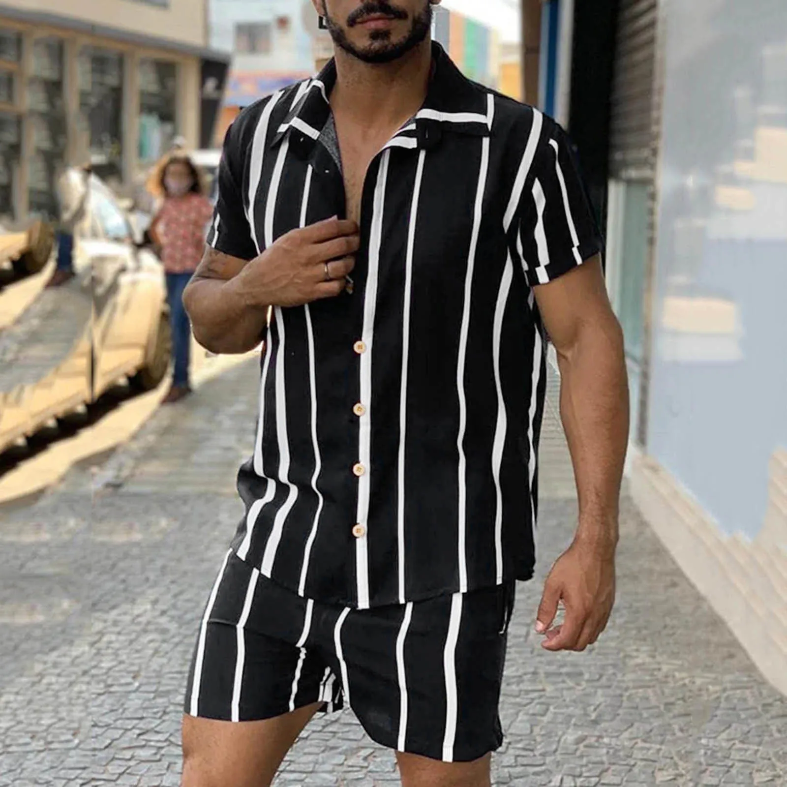 2022 Men Sets Striped Print Lapel Neck Short Sleeve Social Dress Shirt Beach Shorts Summer Streetwear Vacation Hawaiian Suits
2022 Men Sets Striped Print Lapel Neck Short Sleeve Social Dress Shirt Beach Shorts Summer Streetwear Vacation Hawaiian Suits