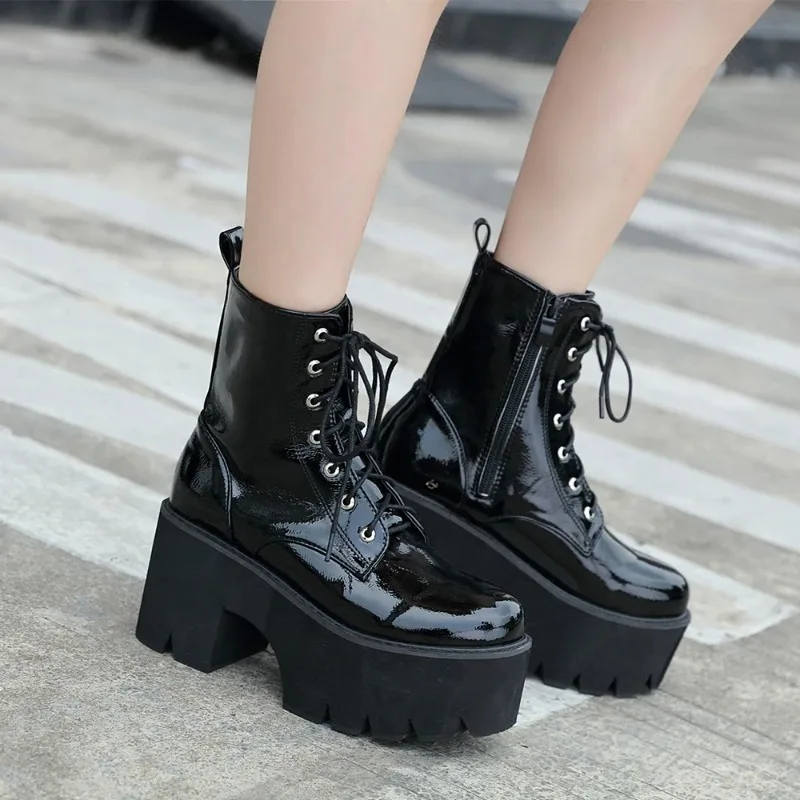Women's Side Zipper Platform Boots Comfy Round Toe Lace Up Shoes Fashion Solid Color Comabt Boots Chunky Heels
Women's Side Zipper Platform Boots Comfy Round Toe Lace Up Shoes Fashion Solid Color Comabt Boots Chunky Heels