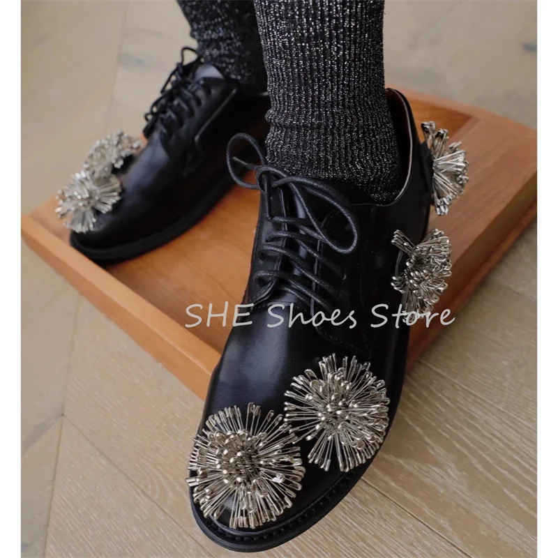 Fashion Design Pins Dandelion Women Loafers Balck Round Toe Chunky Heel Lace-Upleather Shoes Ladies Party Dress Derby Shoes
Fashion Design Pins Dandelion Women Loafers Balck Round Toe Chunky Heel Lace-Upleather Shoes Ladies Party Dress Derby Shoes