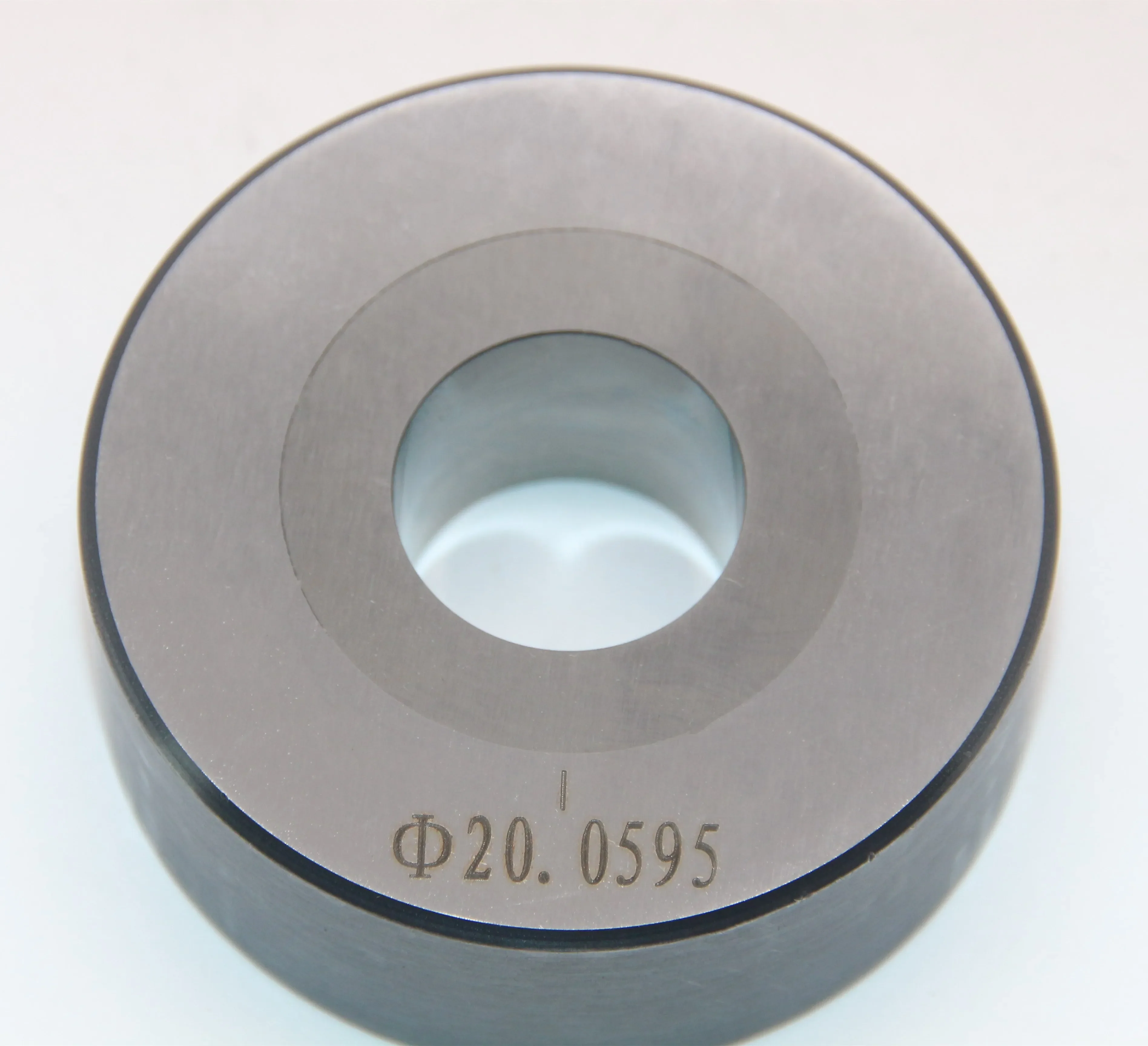 Высокоточный твердосплавный главный кольцевой манометр на заказ
Высокоточный твердосплавный главный кольцевой манометр на заказ