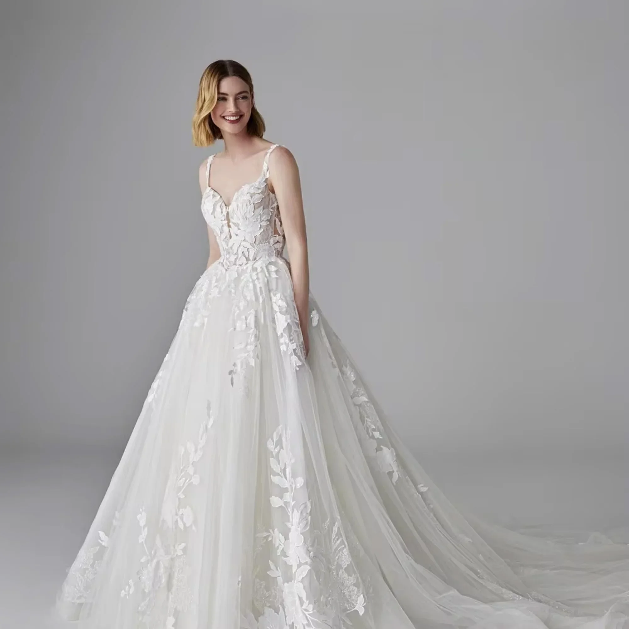 Flavinke Customized Exquisite A-Line Wedding Dresses Applique Bride Dresses Sweetheart Spaghetti Straps Gowns Vestidos De Novia
Flavinke Customized Exquisite A-Line Wedding Dresses Applique Bride Dresses Sweetheart Spaghetti Straps Gowns Vestidos De Novia