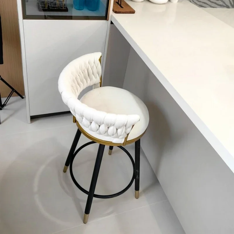 Luxury Flannel Bar Stool Modern Kitchen Chair Swivel Counter Stool Minimalist Cafe Seat Comfortable Home Bar Stool With Backrest
Luxury Flannel Bar Stool Modern Kitchen Chair Swivel Counter Stool Minimalist Cafe Seat Comfortable Home Bar Stool With Backrest