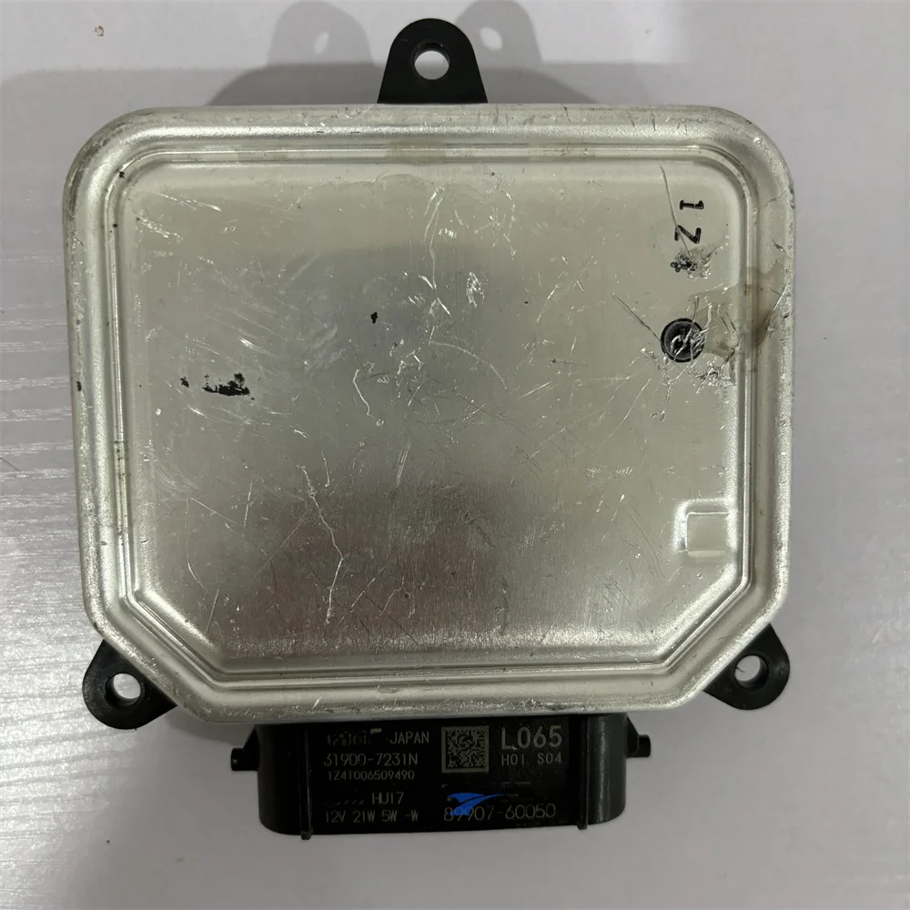 L065 89907-60050 31900-7231N Headlight Computer Control LED Module Unit Led Modules L065 8990760050 L065 8990760050
L065 89907-60050 31900-7231N Headlight Computer Control LED Module Unit Led Modules L065 8990760050 L065 8990760050
