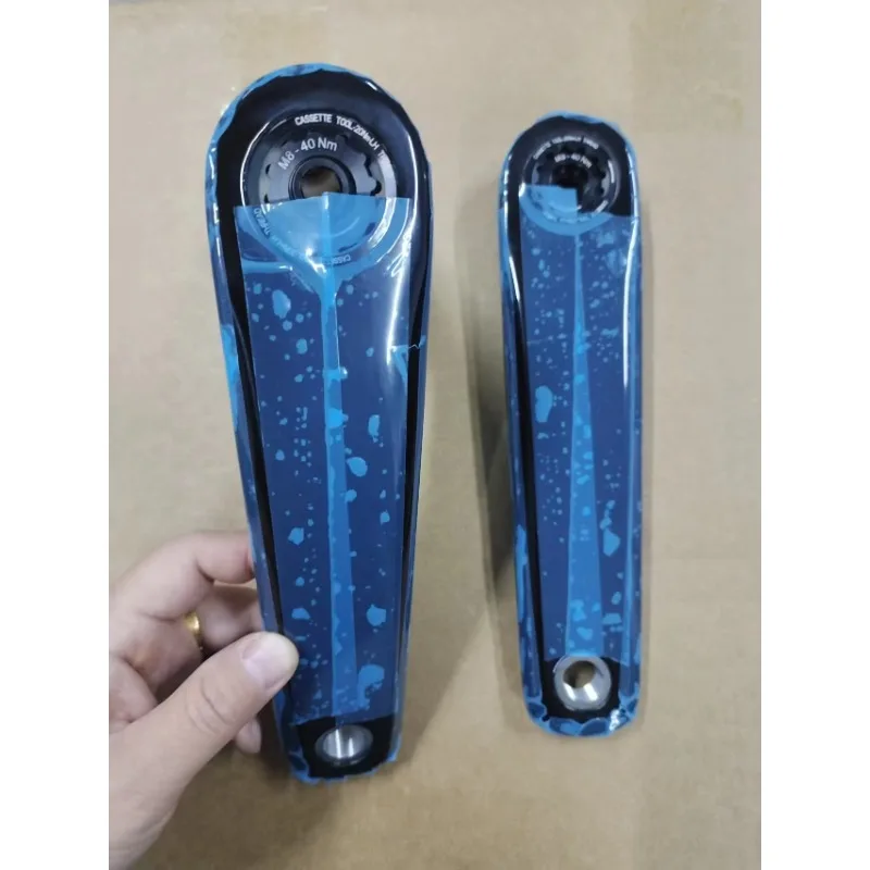 Карбоновый полый шатунный комплект для горного велосипеда, шатуны для велосипеда, велосипедные запчасти
Карбоновый полый шатунный комплект для горного велосипеда, шатуны для велосипеда, велосипедные запчасти