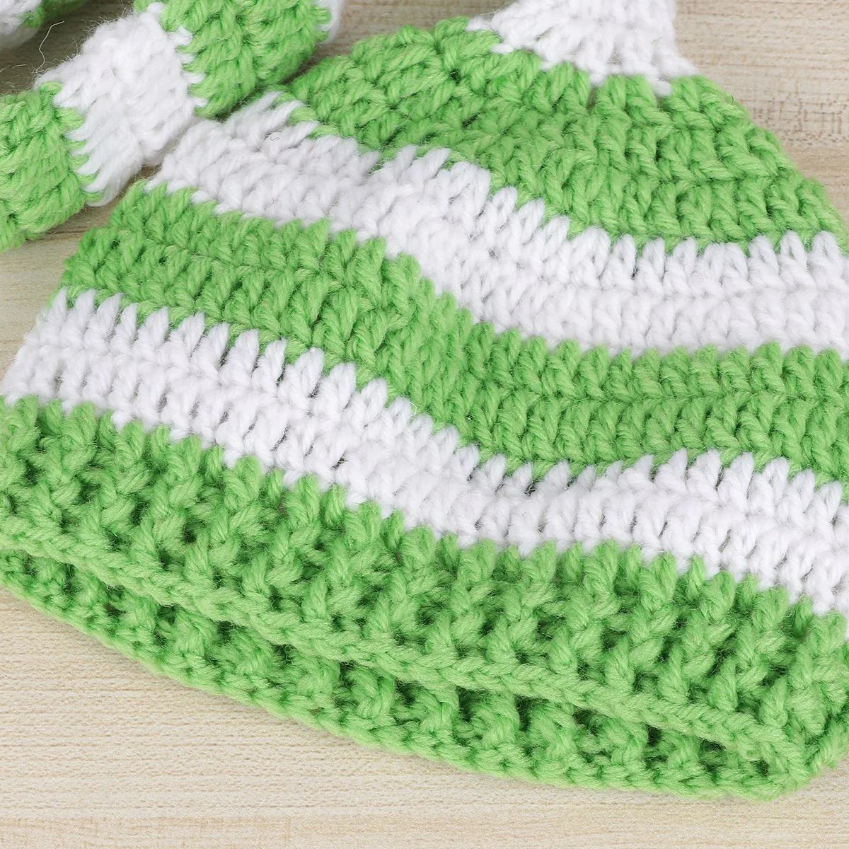 Warm Knit Hat for Kids Green Christmas Cap with Flushed Pom Pom Soft Premium Yarn Cosy Stretchy Hat
Warm Knit Hat for Kids Green Christmas Cap with Flushed Pom Pom Soft Premium Yarn Cosy Stretchy Hat