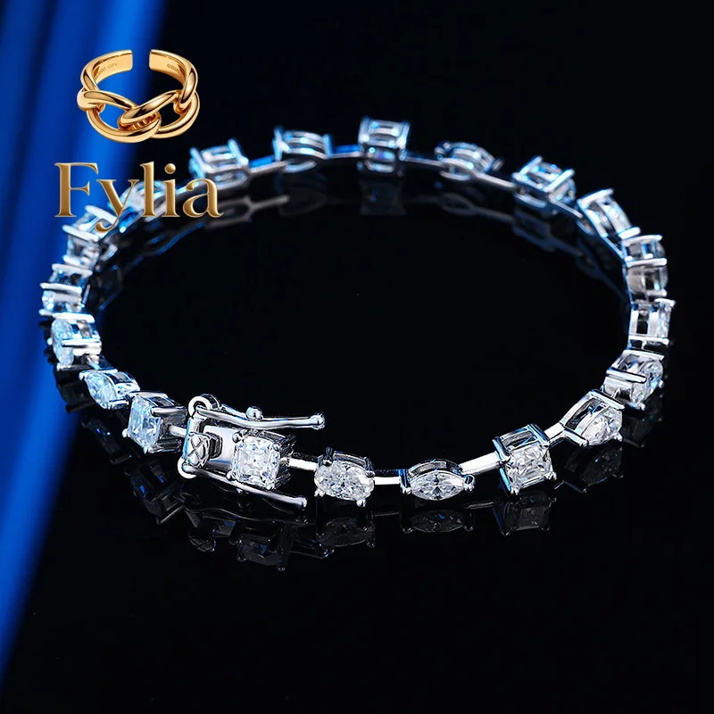 Fylia Jewelry Luxury Solid Platinum PT950 Women's moissanite pear-shaped pagoda denier shaped horse eye stitching special-shap
Fylia Jewelry Luxury Solid Platinum PT950 Women's moissanite pear-shaped pagoda denier shaped horse eye stitching special-shap
