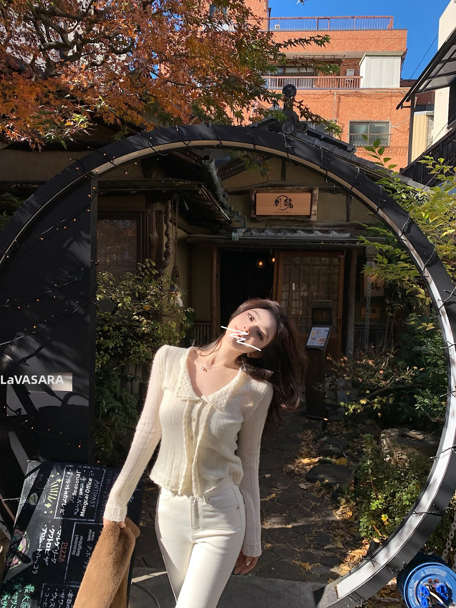 Женский повседневный кардиган Lilylikes из смесовой шерсти перуанской альпаки с кружевной отделкой, с V-образным вырезом, длинными рукавами, свободного кроя
Женский повседневный кардиган Lilylikes из смесовой шерсти перуанской альпаки с кружевной отделкой, с V-образным вырезом, длинными рукавами, свободного кроя