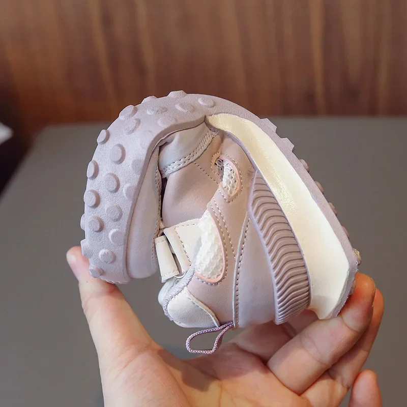 Girls' Sneakers 2024 Summer New Middle and Large Children's Casual Shoes Hollow Breathable Boys' Tennis Shoes
Girls' Sneakers 2024 Summer New Middle and Large Children's Casual Shoes Hollow Breathable Boys' Tennis Shoes
