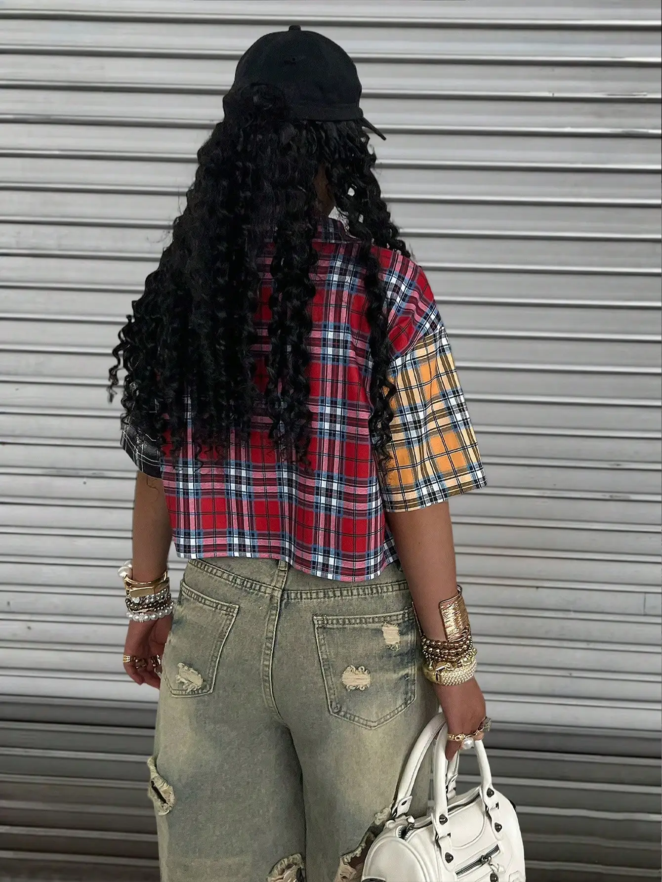 Color Block Plaid Raglan Short Sleeve Cropped Shirt
Color Block Plaid Raglan Short Sleeve Cropped Shirt