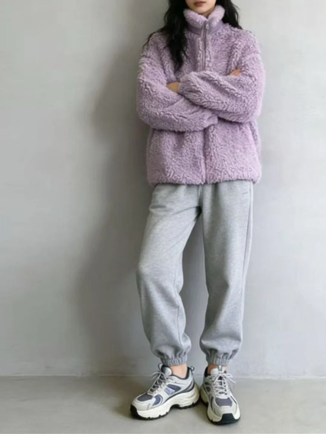 Autumn Winter New Pure Color Fluffy Jacket Women's Stand Collar Double Sided Wear Resistant Zipper Closure Casual Loose Fit
Autumn Winter New Pure Color Fluffy Jacket Women's Stand Collar Double Sided Wear Resistant Zipper Closure Casual Loose Fit