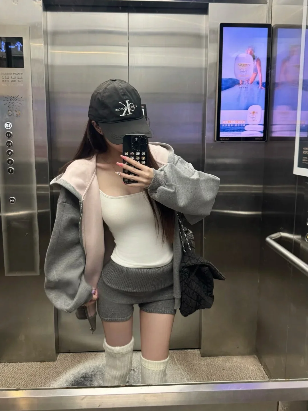 Loose Fit Hoodie Women's Autumn Winter New Style Zipper Open Cardigan Jacket Color Block Lazy Style Long Sleeve Sweatshirt
Loose Fit Hoodie Women's Autumn Winter New Style Zipper Open Cardigan Jacket Color Block Lazy Style Long Sleeve Sweatshirt