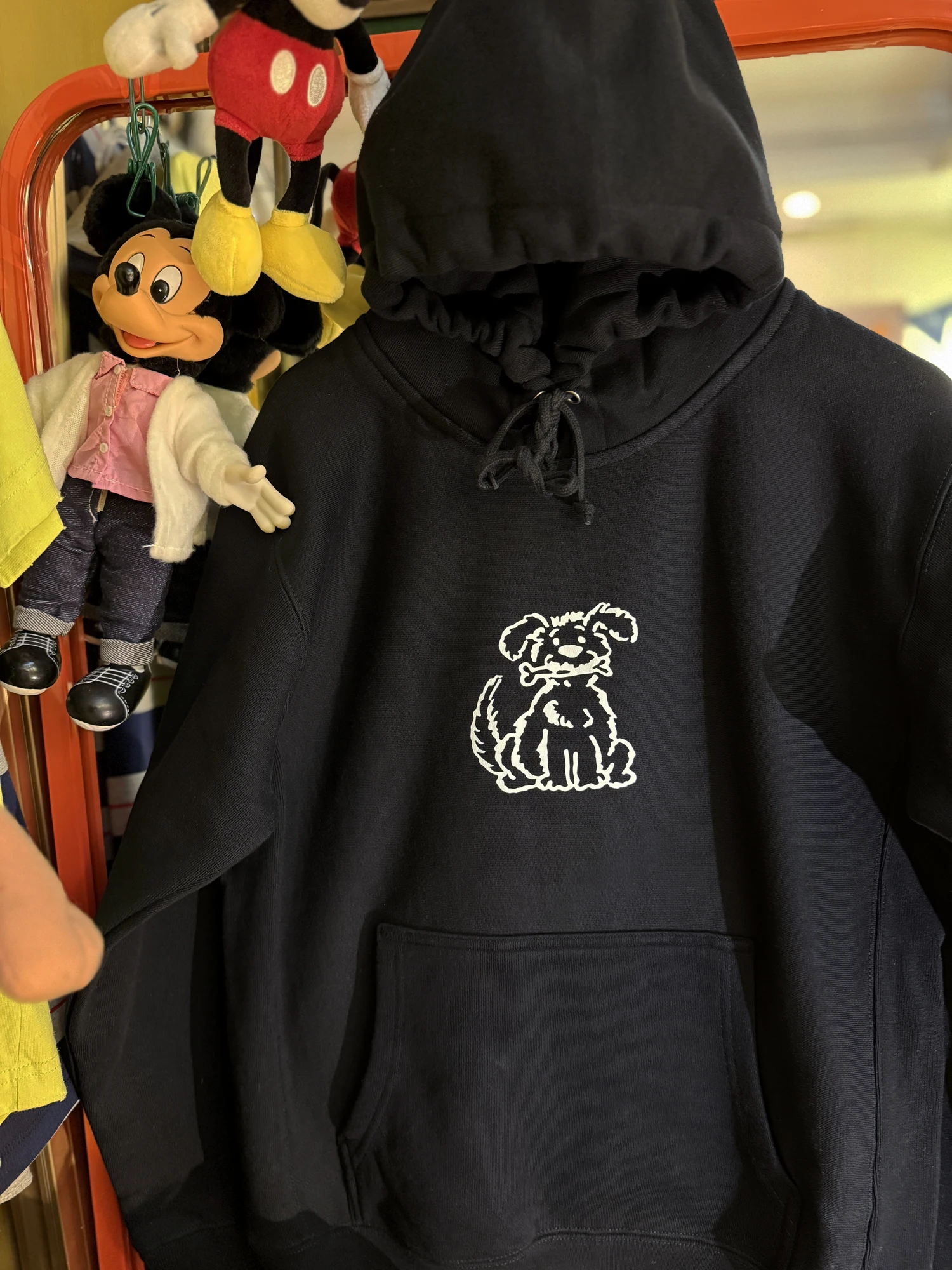 Ретро-винтажная толстовка с капюшоном на флисовой подкладке, утепленная, парная, прямого кроя, с длинными рукавами, с принтом, из хлопка, с круглым вырезом горловины.
Ретро-винтажная толстовка с капюшоном на флисовой подкладке, утепленная, парная, прямого кроя, с длинными рукавами, с принтом, из хлопка, с круглым вырезом горловины.