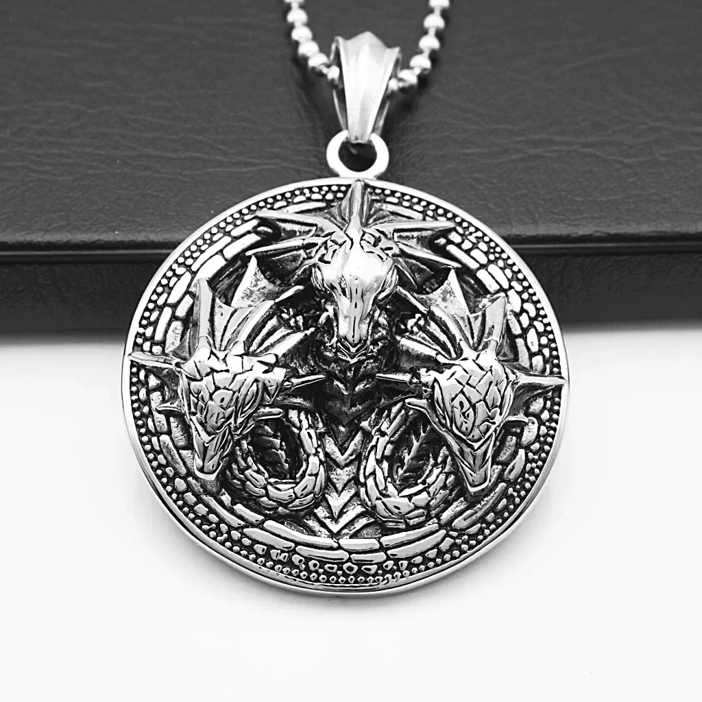 CHUANGCHENG Rock and Roll Personalized Die-cast Three-dimensional Three Head Men's Pendant Circular Stainless Steel Necklace
CHUANGCHENG Rock and Roll Personalized Die-cast Three-dimensional Three Head Men's Pendant Circular Stainless Steel Necklace