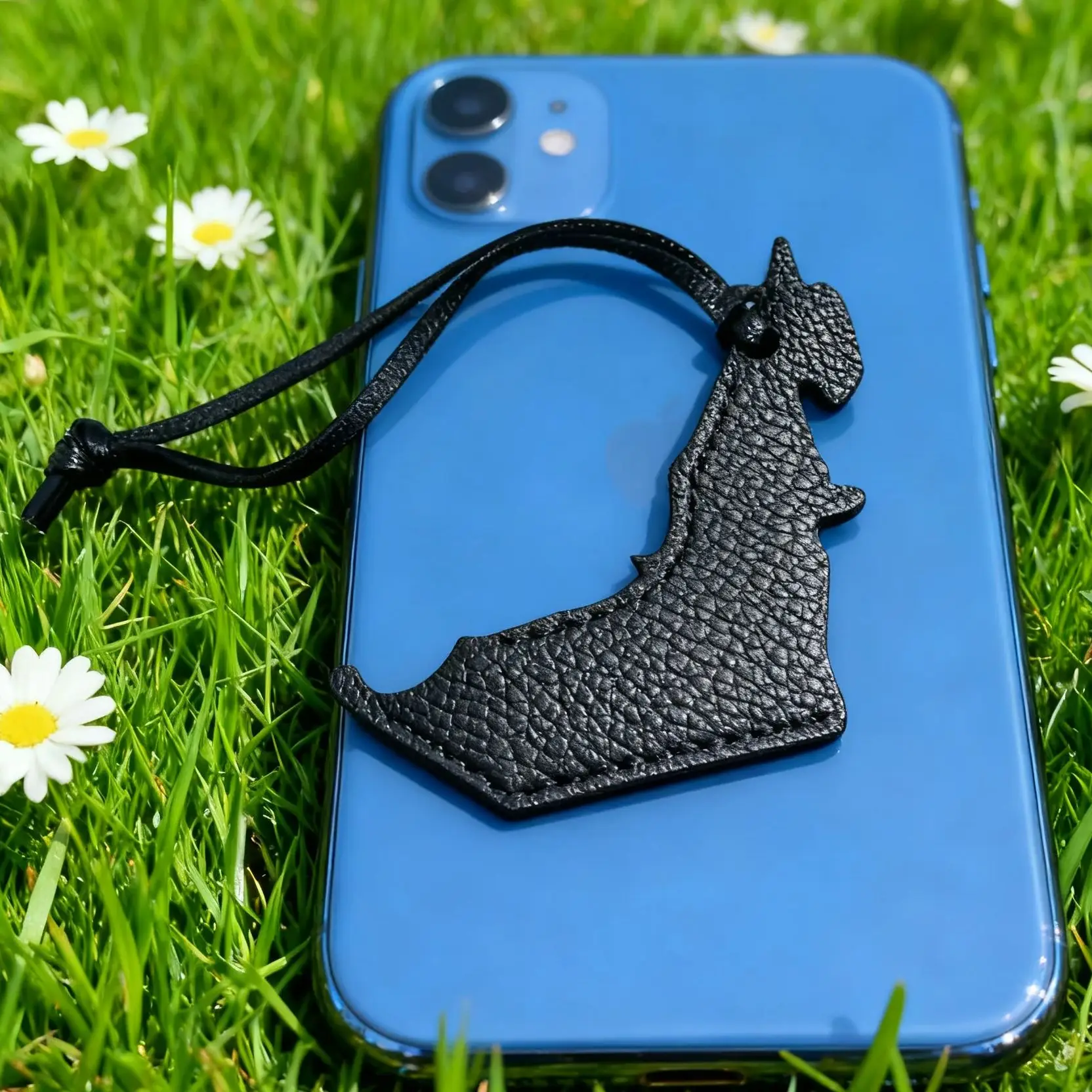 DIY ремешок для телефона из искусственной кожи в форме карты, бирка для быстрой идентификации, украшение для багажа, подходит для стран Ближнего Востока
DIY ремешок для телефона из искусственной кожи в форме карты, бирка для быстрой идентификации, украшение для багажа, подходит для стран Ближнего Востока