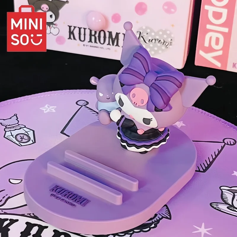 Подлинная настольная ленивая подставка для телефона Miniso Sanrio Kawaii Kuromi милые игрушки декоративная кукла модель украшения подарок для девочек Pachacco
Подлинная настольная ленивая подставка для телефона Miniso Sanrio Kawaii Kuromi милые игрушки декоративная кукла модель украшения подарок для девочек Pachacco