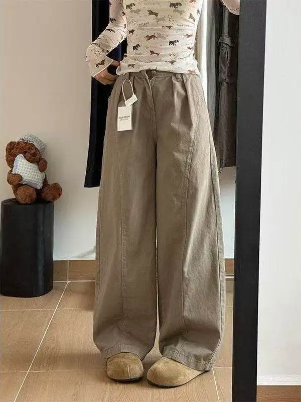 American Style High Waist Wide Leg Straight Cut Denim Jeans Women's Spring Autumn Loose Fit Old Fashioned Floor Length Pants
American Style High Waist Wide Leg Straight Cut Denim Jeans Women's Spring Autumn Loose Fit Old Fashioned Floor Length Pants