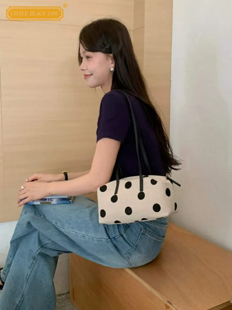 2026 New Office Women Fashion Versatile Linen Zipper Totes Handbag Casual Office Lady Single Shoulder Elegant Lady Underarm Bags
2026 New Office Women Fashion Versatile Linen Zipper Totes Handbag Casual Office Lady Single Shoulder Elegant Lady Underarm Bags
