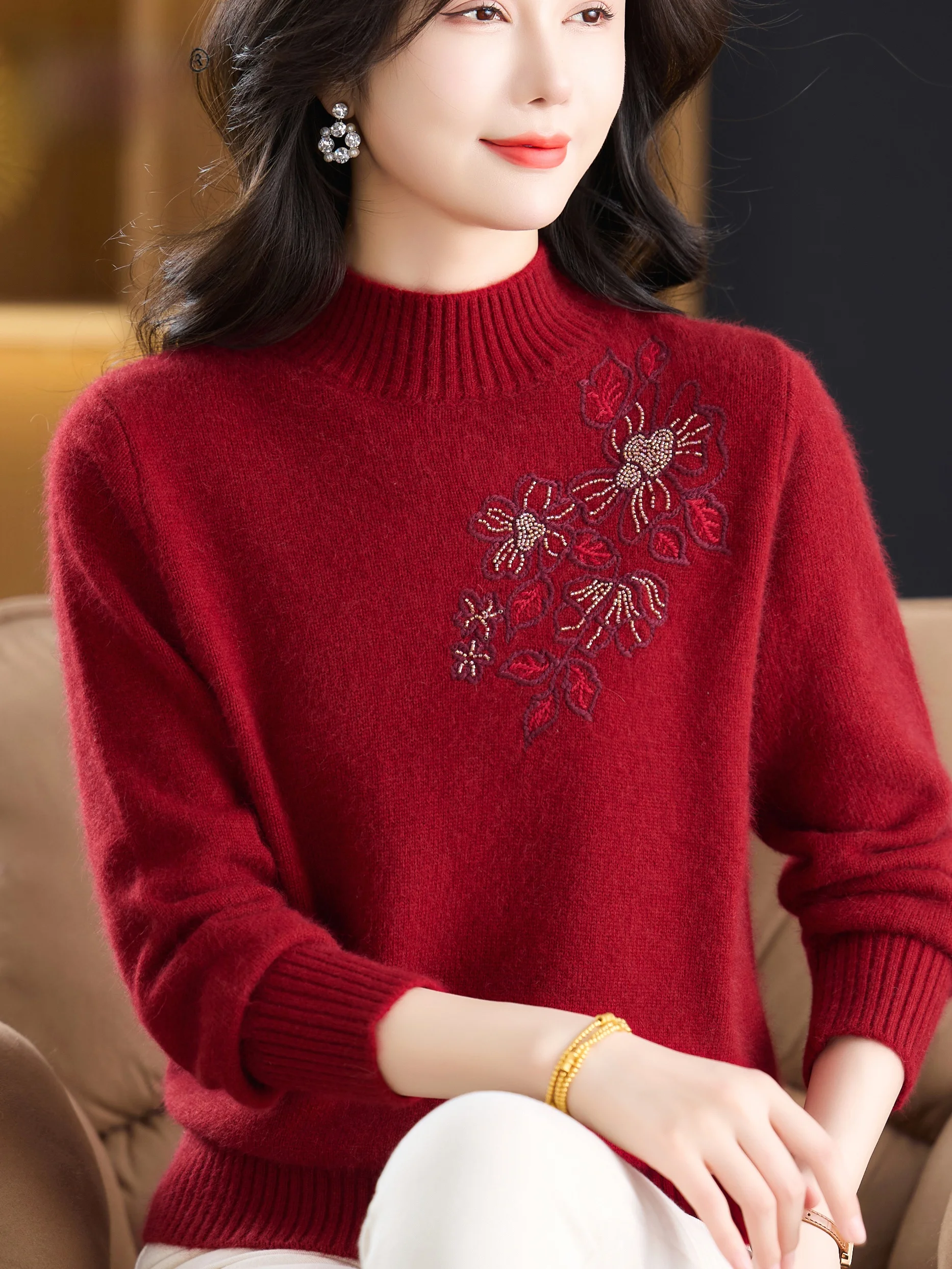 Женский шерстяной свитер Ele с высоким воротником, вышивкой и утеплением для осени и зимы, комфортный, дышащий, базовый слой
Женский шерстяной свитер Ele с высоким воротником, вышивкой и утеплением для осени и зимы, комфортный, дышащий, базовый слой