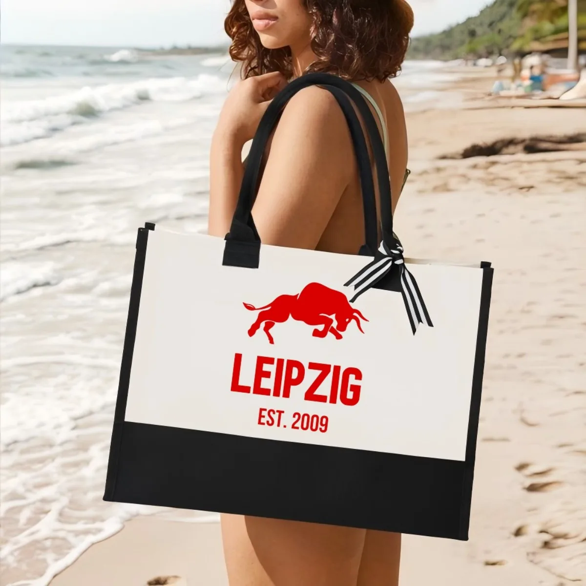 Leipzig 2026 Новое поступление, модная практичная просторная многоразовая большая сумка с узором и принтом, 2-цветная сверхпрочная большая сумка на плечо для всех
Leipzig 2026 Новое поступление, модная практичная просторная многоразовая большая сумка с узором и принтом, 2-цветная сверхпрочная большая сумка на плечо для всех