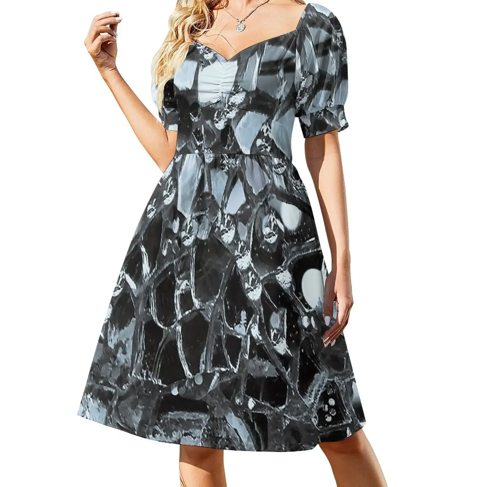 Dark Mirrors and Glass Photo Short-Sleeved Dress clothes for woman dresses for prom dresses korean style
Dark Mirrors and Glass Photo Short-Sleeved Dress clothes for woman dresses for prom dresses korean style