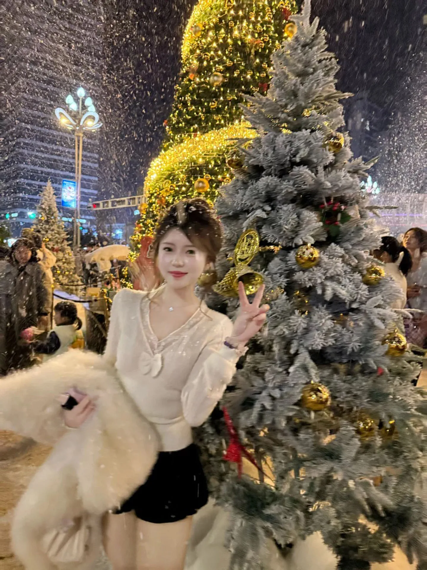 Double Sweetness Knot Knitted Slim Fit Top Soft Woolen Two Tone Style Women's Fashion Sweet Style Winter Long Sleeve
Double Sweetness Knot Knitted Slim Fit Top Soft Woolen Two Tone Style Women's Fashion Sweet Style Winter Long Sleeve