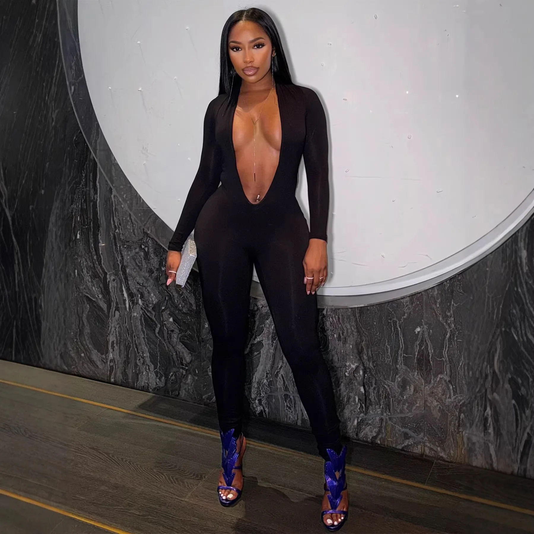 Hot Selling Women Backless Deep V Long Sleeve Solid Bodycon Jumpsuit Sexy Skinny Night Club Outfit For Europe & US
Hot Selling Women Backless Deep V Long Sleeve Solid Bodycon Jumpsuit Sexy Skinny Night Club Outfit For Europe & US