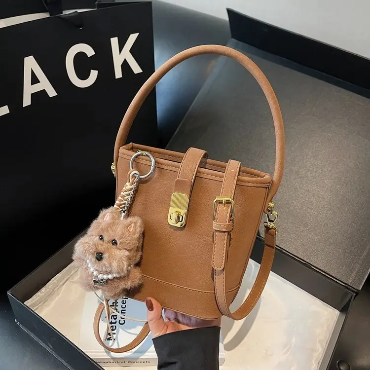 Новинка 2026 года: Женская сумка-тоут «Бакет» класса люкс, вместительная, модная, для работы и повседневного использования, на плечо и через плечо
Новинка 2026 года: Женская сумка-тоут «Бакет» класса люкс, вместительная, модная, для работы и повседневного использования, на плечо и через плечо