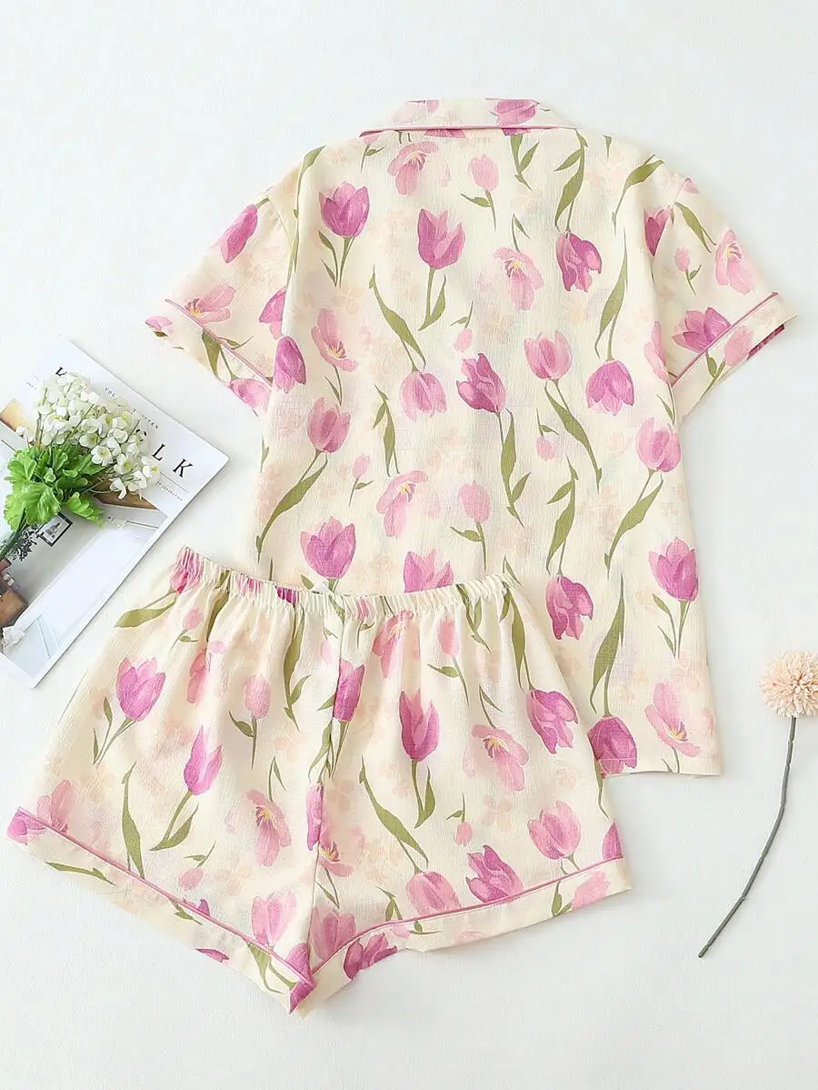 Women Tulip Floral Print V-Neck Button Short Sleeve Pajama Set Comfortable Loungewear Summer
Women Tulip Floral Print V-Neck Button Short Sleeve Pajama Set Comfortable Loungewear Summer