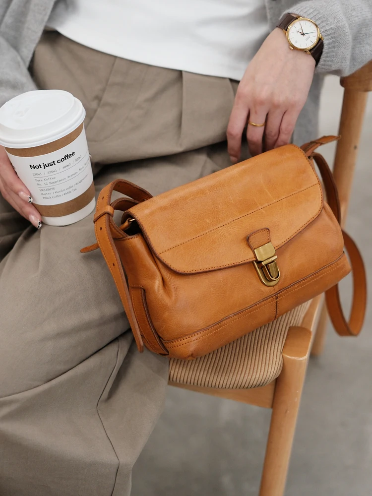 Weekend outdoor daily party genuine leather women's small shoulder crossbody bag vintage designer handmade cow leather handbag
Weekend outdoor daily party genuine leather women's small shoulder crossbody bag vintage designer handmade cow leather handbag