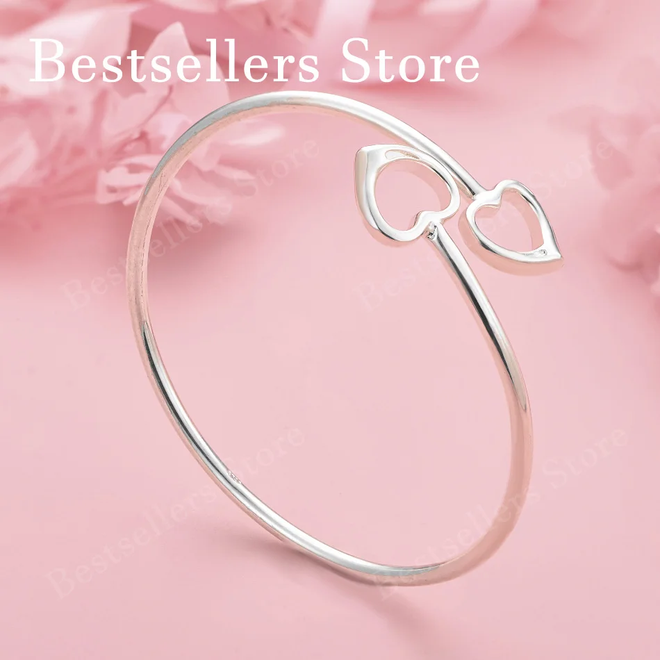 Luxurious 925 sterling silver exquisite heart-shaped open bracelet for women's fashion parties and wedding accessories
Luxurious 925 sterling silver exquisite heart-shaped open bracelet for women's fashion parties and wedding accessories