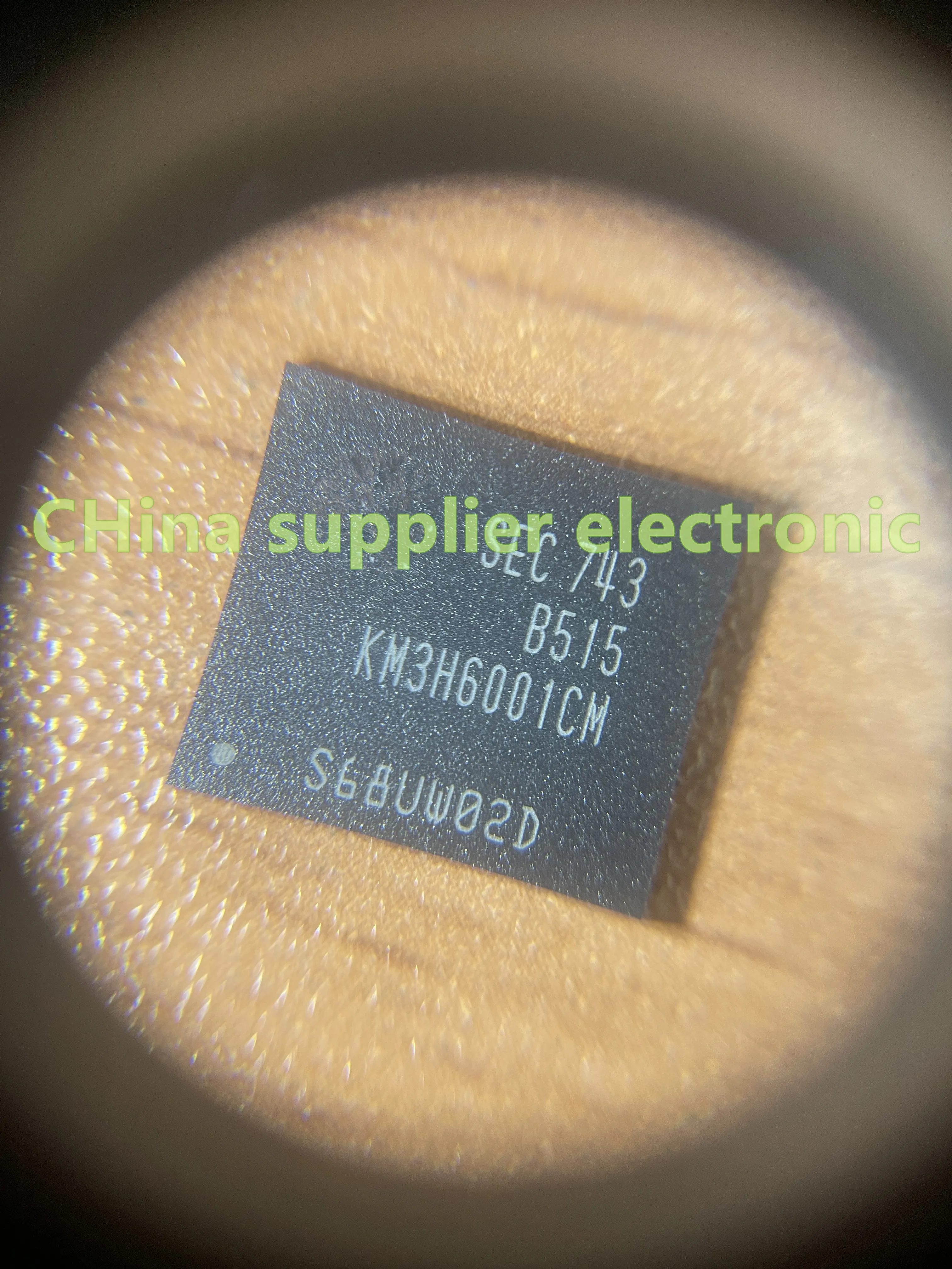 KM3H6001CM-B515 KLUGGARHHD-B0G1 KMRH60014M-B614 KMRH60014A-B614 bga emmc memory chip iC
KM3H6001CM-B515 KLUGGARHHD-B0G1 KMRH60014M-B614 KMRH60014A-B614 bga emmc memory chip iC
