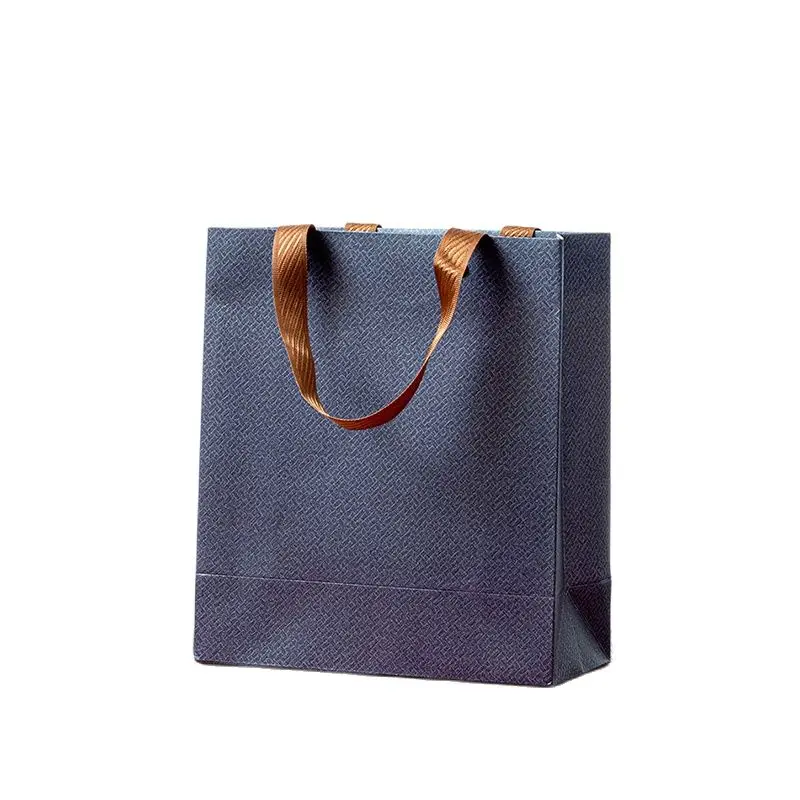Custom Luxury Recycled High Quality Black Paper Shopping Bag for Packaging Gift with Handle
Custom Luxury Recycled High Quality Black Paper Shopping Bag for Packaging Gift with Handle