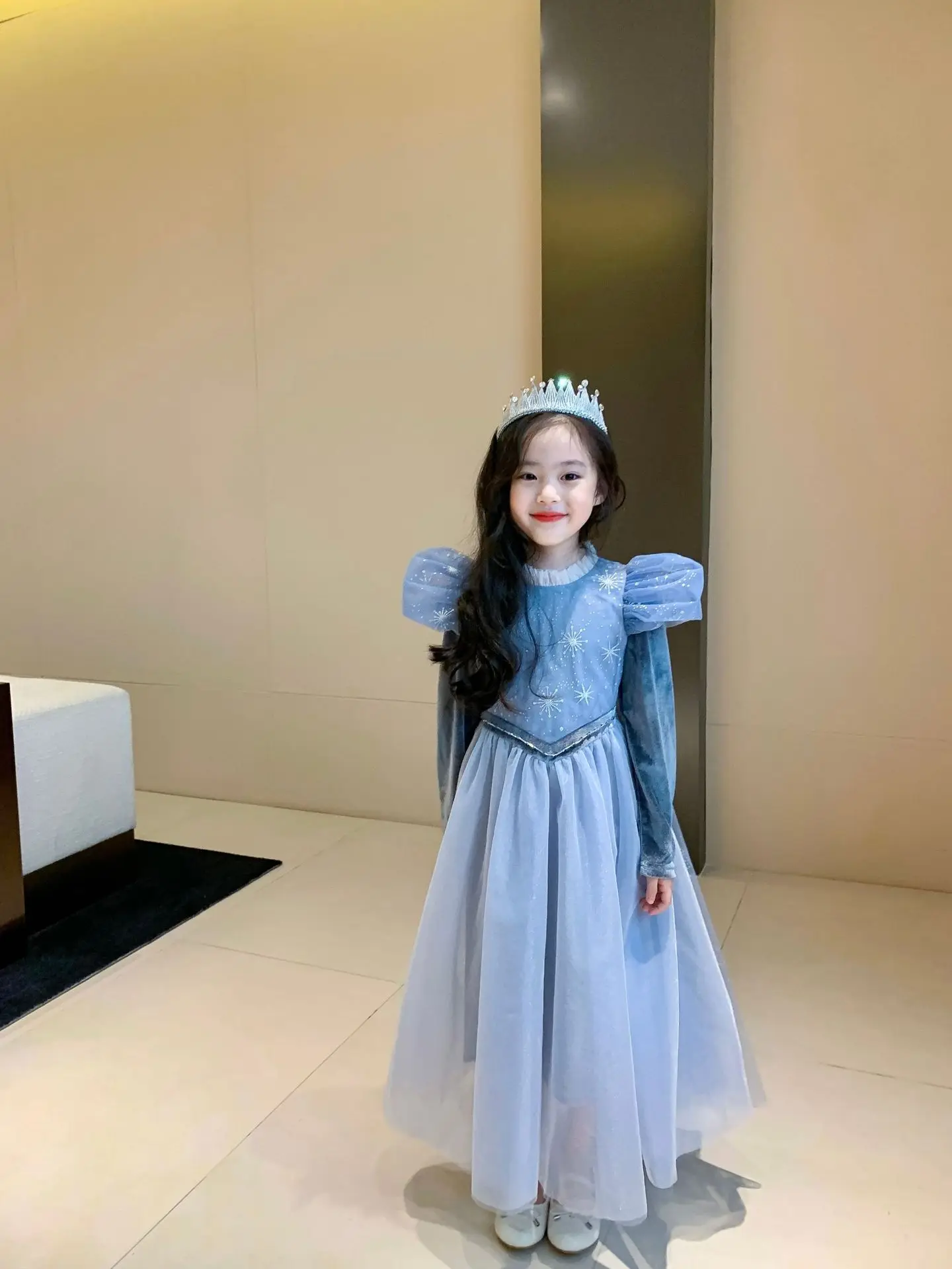 Girls Princess Dress 2022 Autumn and Winter New Children's Long Sleeve Yarn Dress Girls Dress Ice Velvet Dress
Girls Princess Dress 2022 Autumn and Winter New Children's Long Sleeve Yarn Dress Girls Dress Ice Velvet Dress