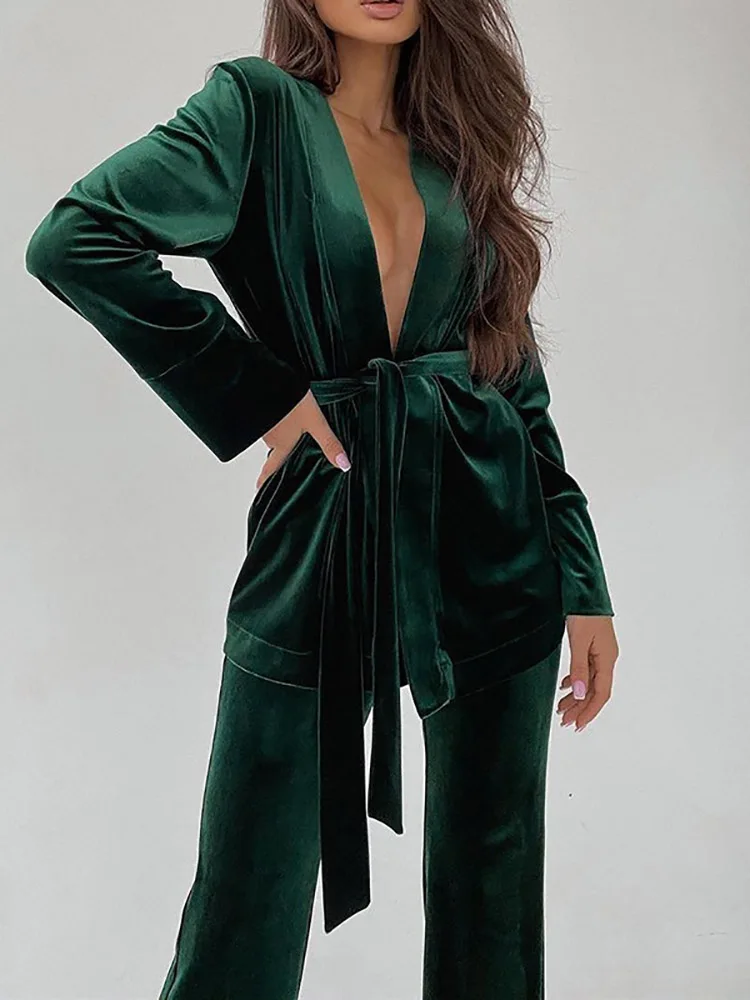 Elegant Office V Neck Tops And Slim Fit Pants Suit Women Streetwear Casual Pants Two Piece Set Femme Lace Up Jacket Trousers Set
Elegant Office V Neck Tops And Slim Fit Pants Suit Women Streetwear Casual Pants Two Piece Set Femme Lace Up Jacket Trousers Set