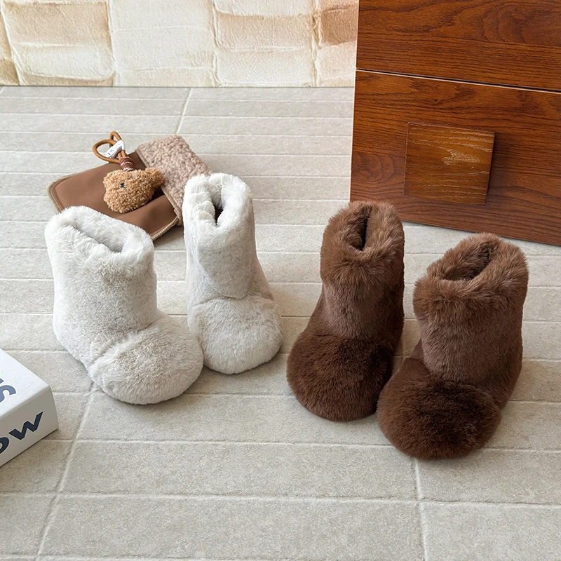 2025 Winter New Children Casual Cotton Shoes for Girls Fashion Korean Style Soft Bottom Anti-slippery Versatile Sweet Snow Boots
2025 Winter New Children Casual Cotton Shoes for Girls Fashion Korean Style Soft Bottom Anti-slippery Versatile Sweet Snow Boots