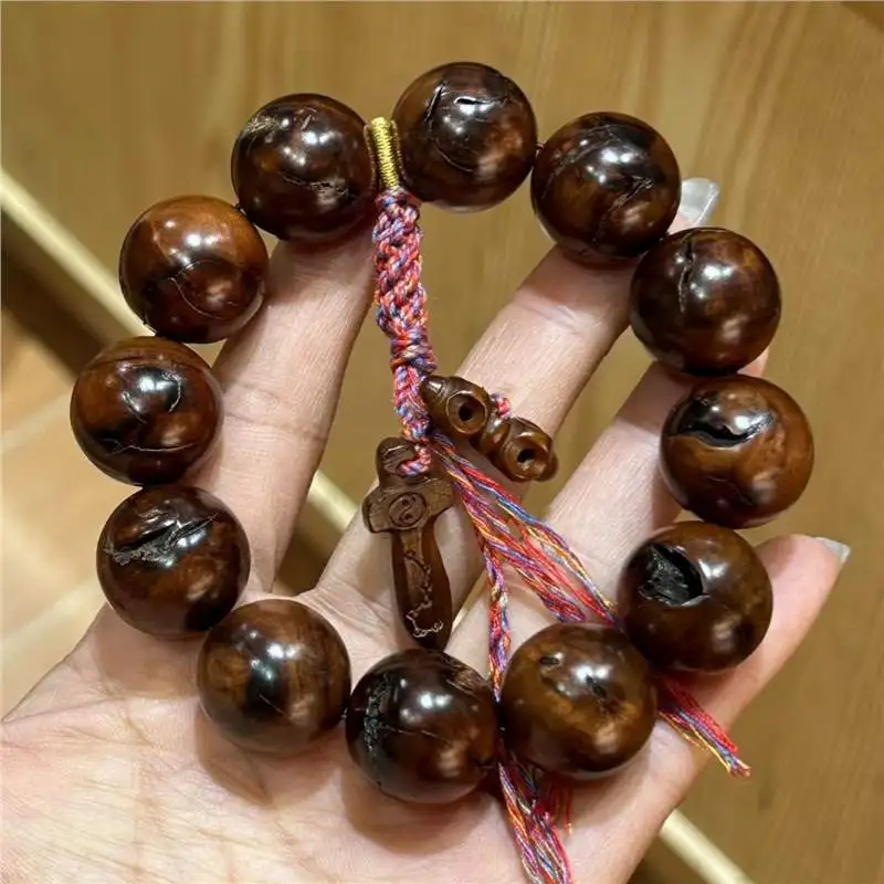 Lightning-struck jujube wood 20mm wooden bracelet, 108 prayer beads, unisex celebrity pendant
Lightning-struck jujube wood 20mm wooden bracelet, 108 prayer beads, unisex celebrity pendant