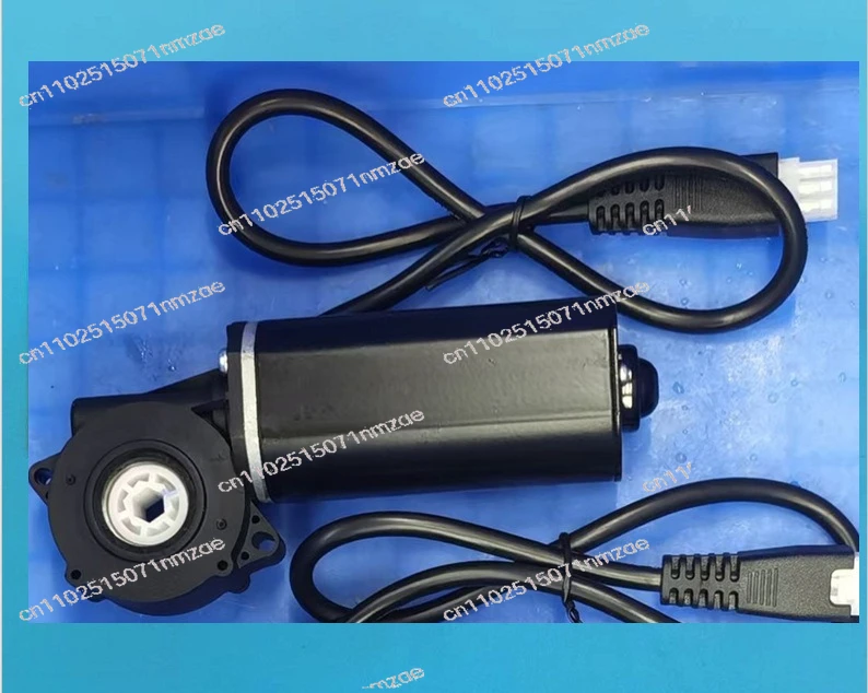 DC 24V 94RPM 978 Motor Worm Gear Reduction Ratio 1:39 Load Bearing 40KG 96A8 Lifting Table Motor
DC 24V 94RPM 978 Motor Worm Gear Reduction Ratio 1:39 Load Bearing 40KG 96A8 Lifting Table Motor