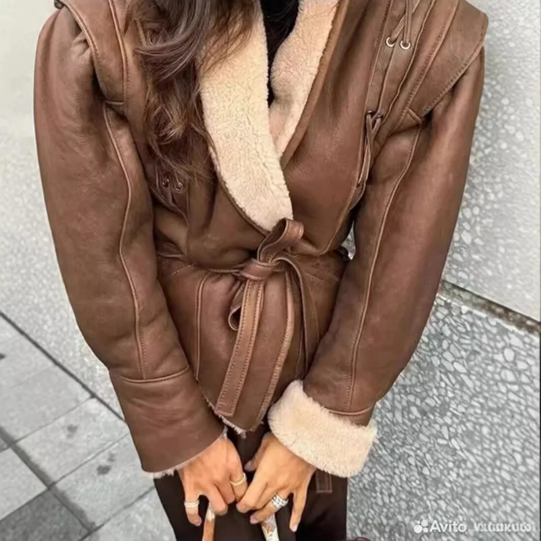 2025 Suede Jacket Women Faux Leather Women Coats Long Sleeve Jackets for Women Belt Outerwears Winter Warm Jacket Woman
2025 Suede Jacket Women Faux Leather Women Coats Long Sleeve Jackets for Women Belt Outerwears Winter Warm Jacket Woman