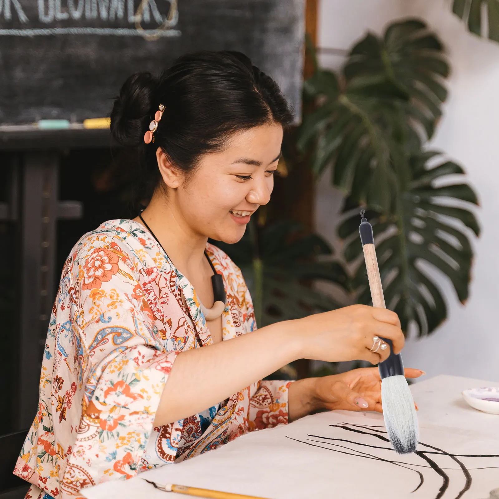 1 Piece Professional Chinese Calligraphy Brush Pen Smooth Writing Comfortable Grip Portable for Artists Students Beginners
1 Piece Professional Chinese Calligraphy Brush Pen Smooth Writing Comfortable Grip Portable for Artists Students Beginners