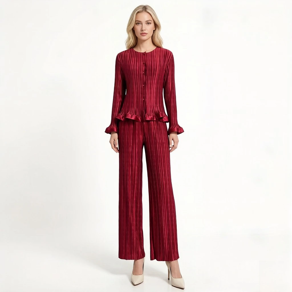 Miyake Pleated 2026 New Spring Women's Suit High-end Gold Stamping Fashion Cardigan Top Versatile Straight Pants Two-piece Set
Miyake Pleated 2026 New Spring Women's Suit High-end Gold Stamping Fashion Cardigan Top Versatile Straight Pants Two-piece Set