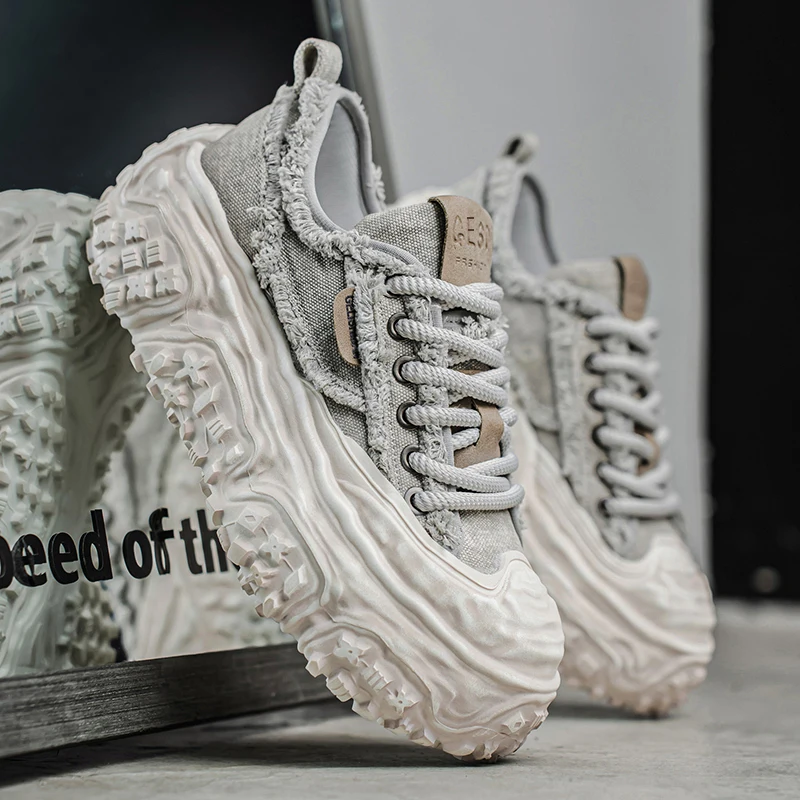 Men's sports shoes, lightweight carbon plate racing running shoes, winter shock absorption, anti slip, wear-resistant, breathabl
Men's sports shoes, lightweight carbon plate racing running shoes, winter shock absorption, anti slip, wear-resistant, breathabl