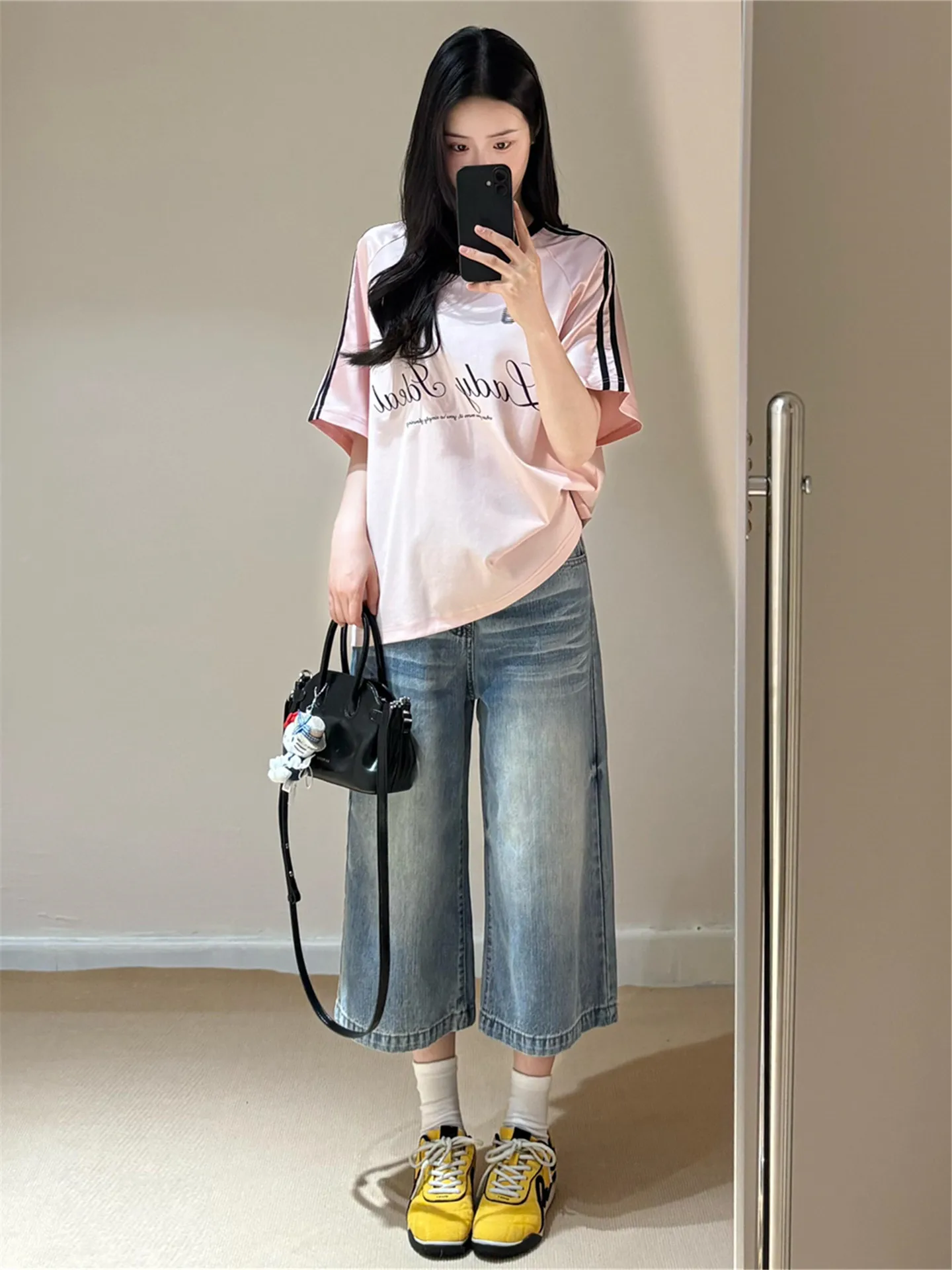 Retro American Heavy Work Bamboo Pattern Seven-Foot Women's Jeans Summer Loose Slimming Casual Mid-Length Cotton Denim
Retro American Heavy Work Bamboo Pattern Seven-Foot Women's Jeans Summer Loose Slimming Casual Mid-Length Cotton Denim