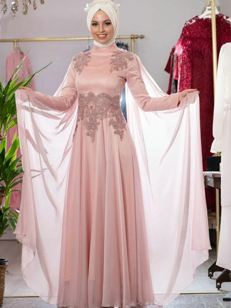 Long Sleeves Muslim Evening Dresses High Collar Prom robes de soirée Flutters Applique Zipper Back A Line Arabic Party Gown 2022
Long Sleeves Muslim Evening Dresses High Collar Prom robes de soirée Flutters Applique Zipper Back A Line Arabic Party Gown 2022