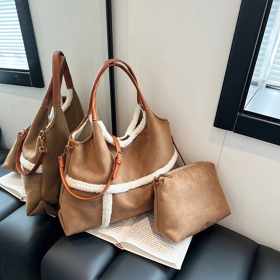 Autumn and Winter Christmas fashion tote bag deerskin retro hand-held cross bag lamb wool shoulder bag
Autumn and Winter Christmas fashion tote bag deerskin retro hand-held cross bag lamb wool shoulder bag