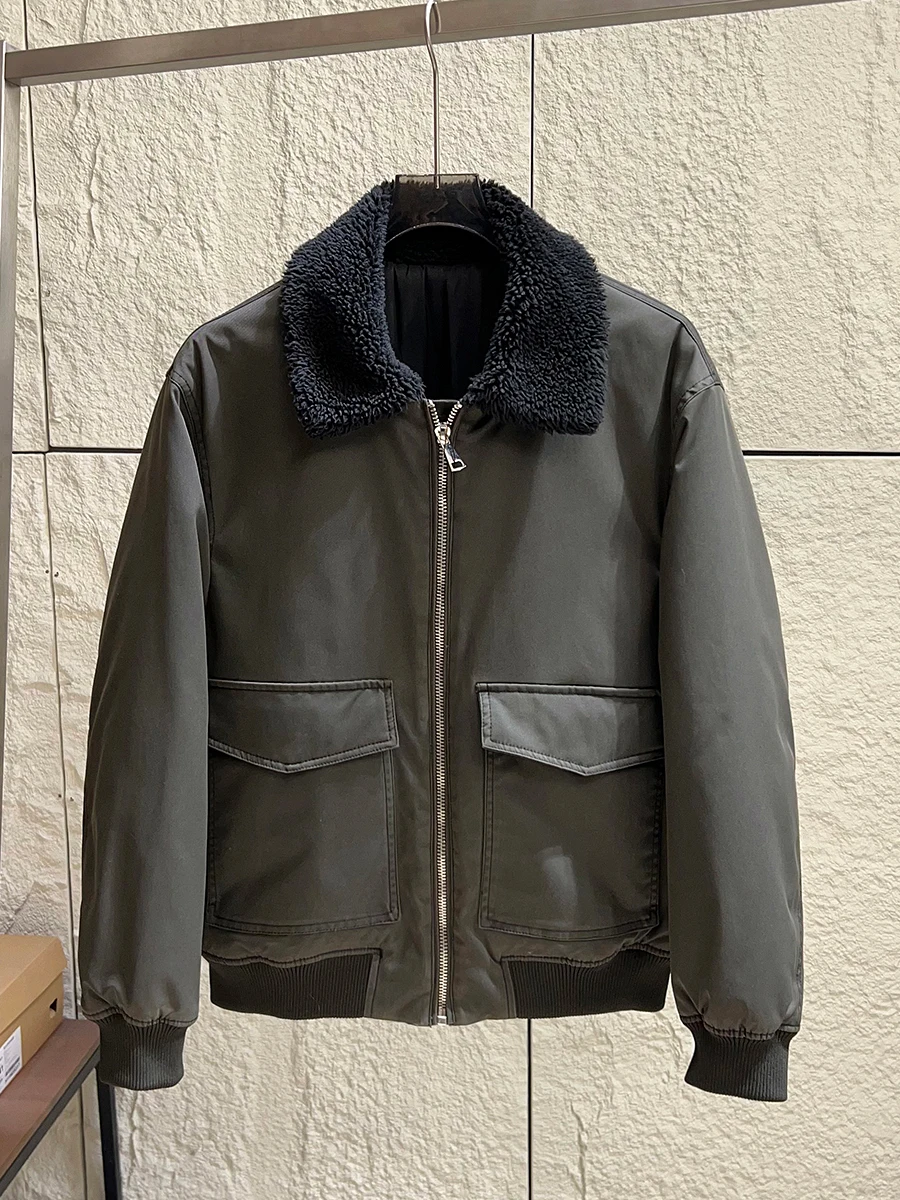 Thickened Cotton Pilot Jacket for Men Warm Collar Motorcycle Style Winter Fashionable Streetwear Standard Fit Long Sleeve Zipper
Thickened Cotton Pilot Jacket for Men Warm Collar Motorcycle Style Winter Fashionable Streetwear Standard Fit Long Sleeve Zipper