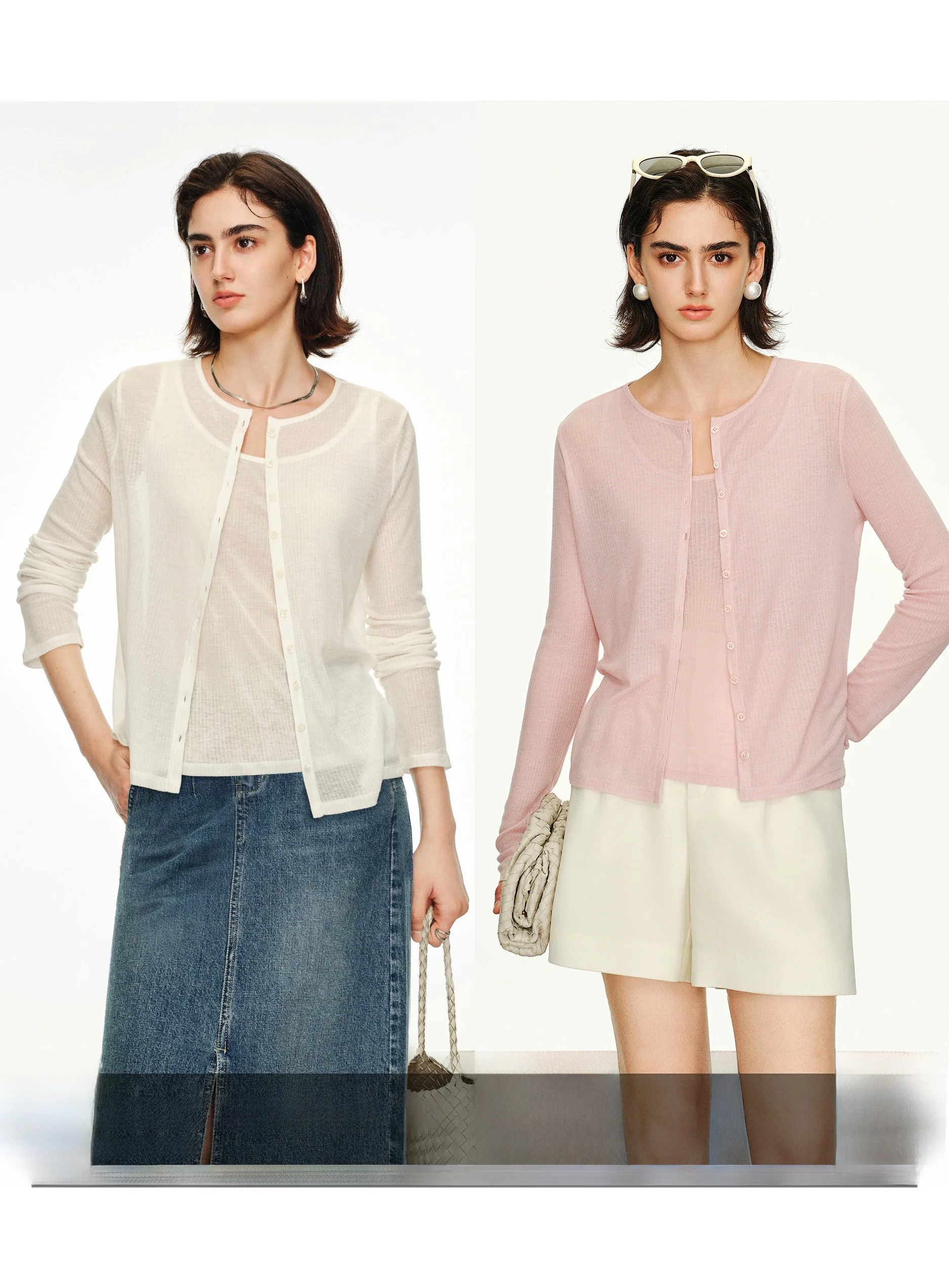 Комплект: тонкий вязаный кардиган CA Cool "Naked Feel" из шерсти с защитой от солнца и женский летний топ на бретельках с U-образным вырезом. Модный женский комплект для весны.
Комплект: тонкий вязаный кардиган CA Cool "Naked Feel" из шерсти с защитой от солнца и женский летний топ на бретельках с U-образным вырезом. Модный женский комплект для весны.