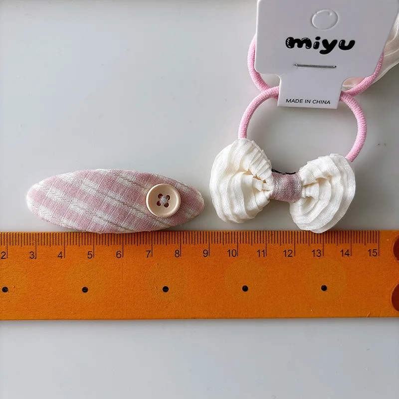 Snap Hair Clips for Girls Sweet Fabric Bow Side Bangs Pink Plaid Versatile Non Slip Lightweight Daily Hair Accessories
Snap Hair Clips for Girls Sweet Fabric Bow Side Bangs Pink Plaid Versatile Non Slip Lightweight Daily Hair Accessories